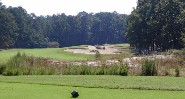 Woodlake - Maples Golf Course Hole 6 - Tee Shot