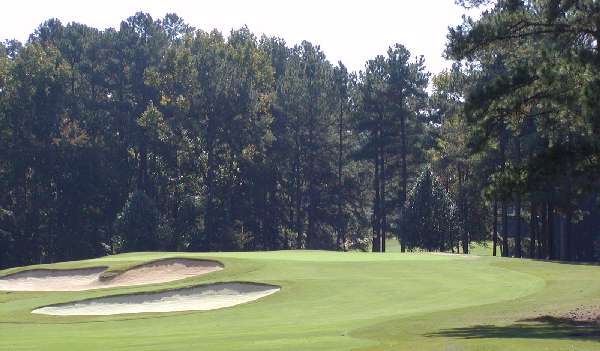 Woodlake - Maples Golf Course Hole 6 - Approach Shot