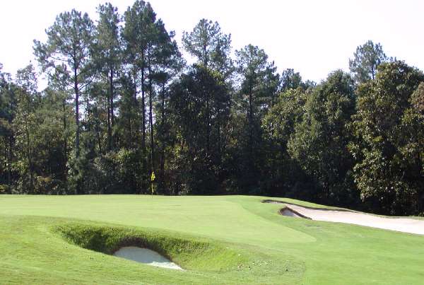 Woodlake - Maples Golf Course Hole 7 - Green Side View